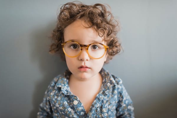 child-glasses-blue-light