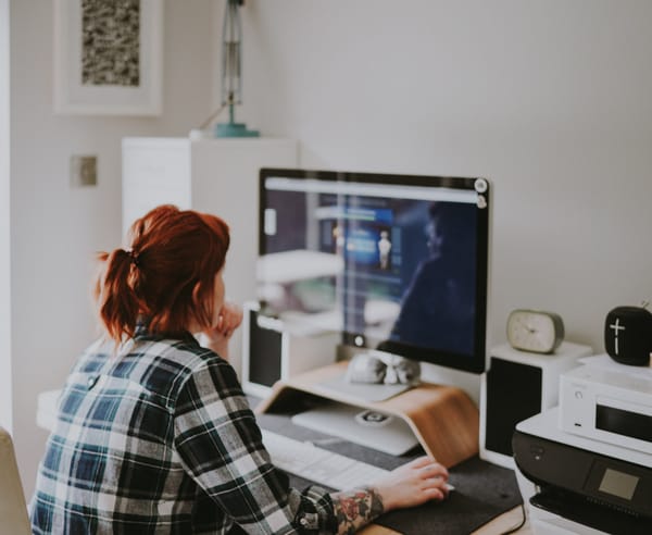 home-office-woman-working